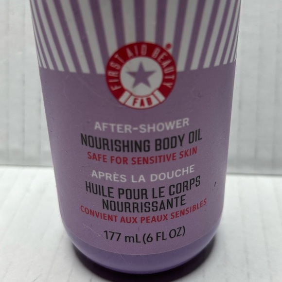 FIRST AID BEAUTY After-Shower Nourishing Body Oil - Picture 3 of 4